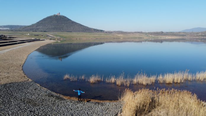 Pohled na jezero Most