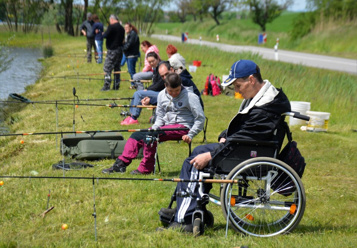 Rybářské závody handicapovaných rybářů na invalidním vozíku