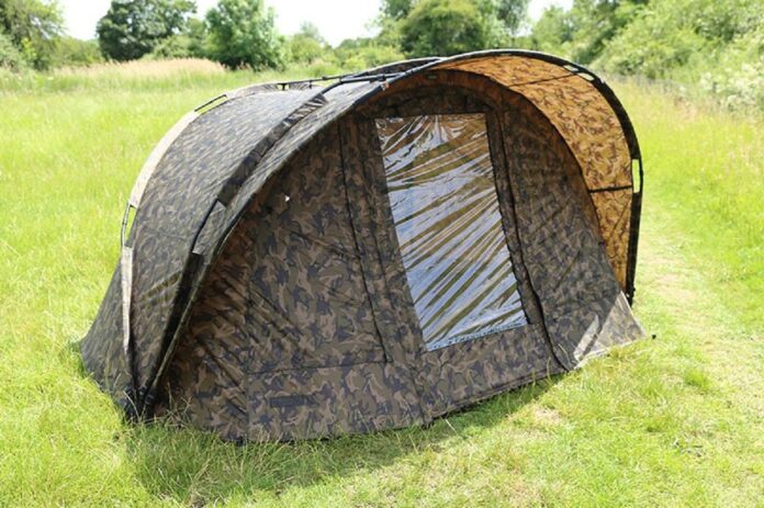 Bivak pro rybáře v camo zbarvení Fox Royale 2 Man Camo Bivvy