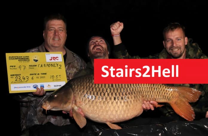 Rybářský tým ulovil kapra na závodech Stairs2Hell 2021