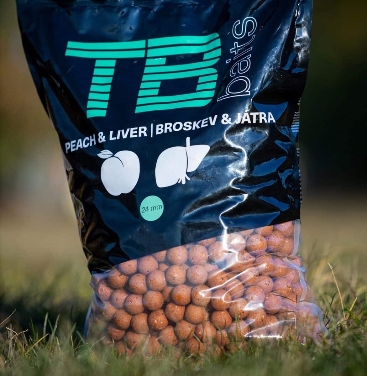 Boilies TB Baits broskev játra ve velkém pytli