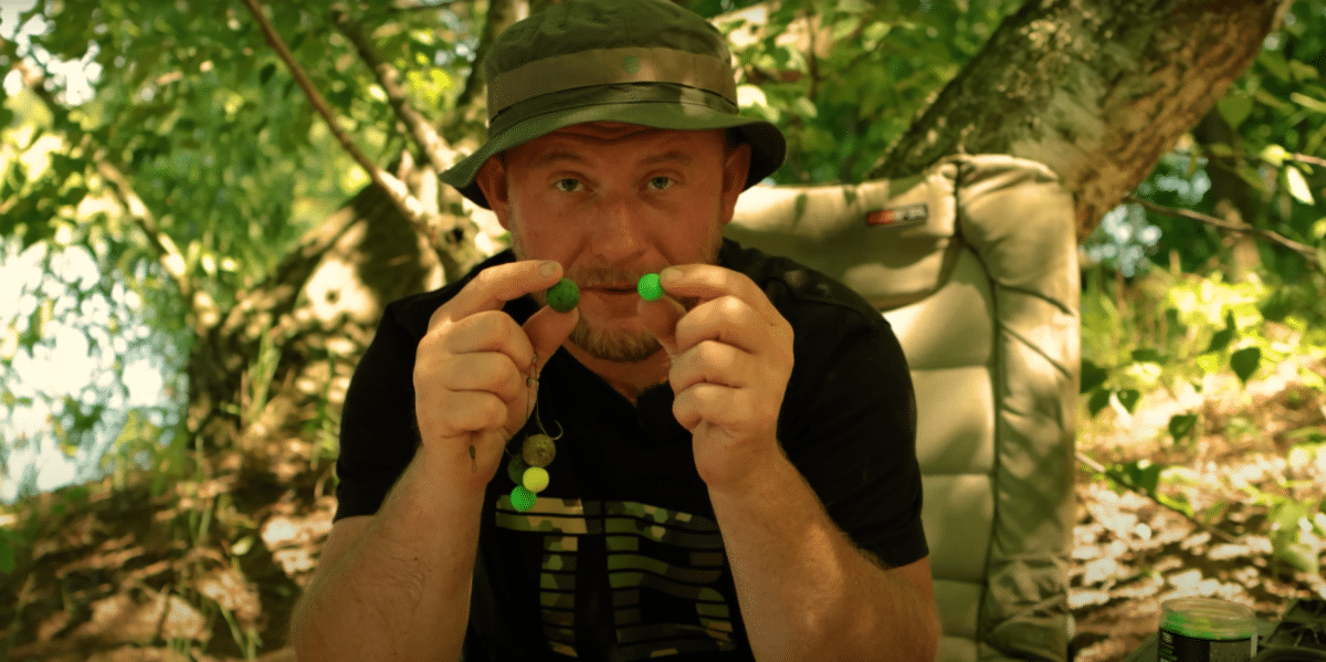 Kombinace plovky a tezkeho boilie