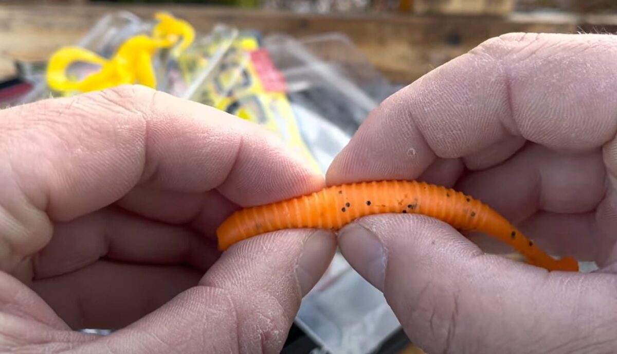 Gumová nástraha na candáty