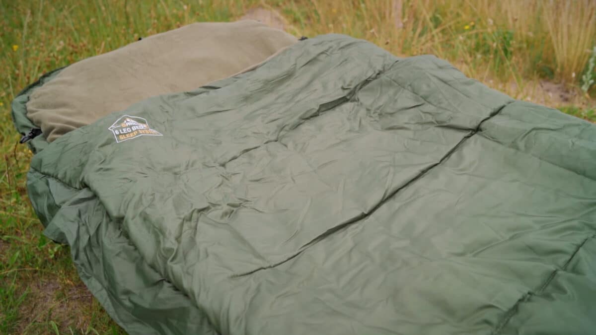 Prologic lehátko se spacákem Avanger S/Bag Bedchar Systém 6 leg